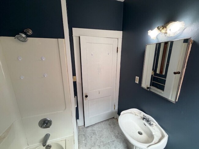 Foto del edificio - House for Rent in Canton