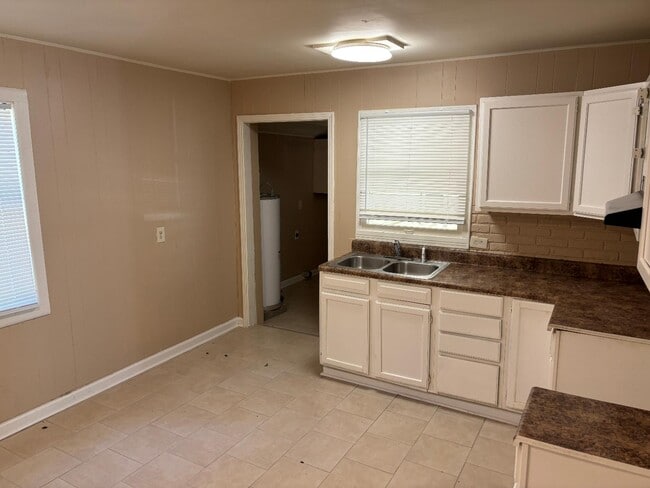 Photo - 3624 Sunrise St House