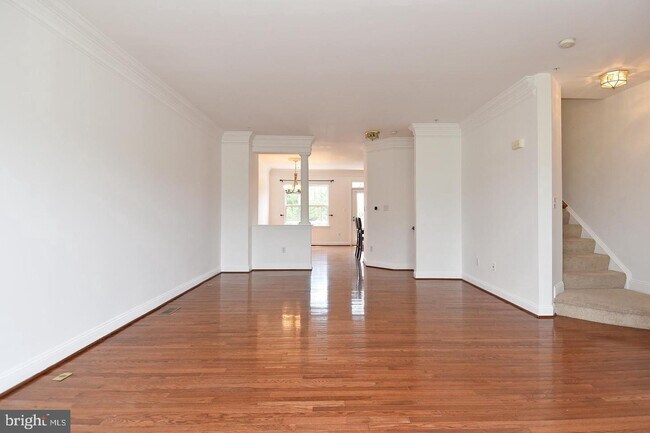 Building Photo - 23630 Overlook Park Dr
