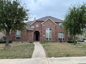 Building Photo - 7812 Edgeglen Trail