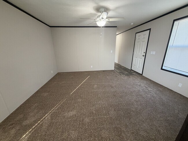 Building Photo - 38030 Pardo Dr