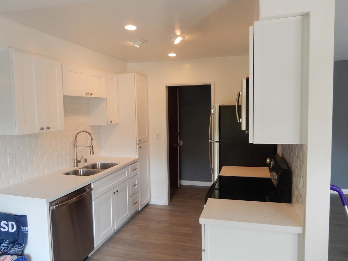 Foto principal - 8633 Lake Murray Blvd