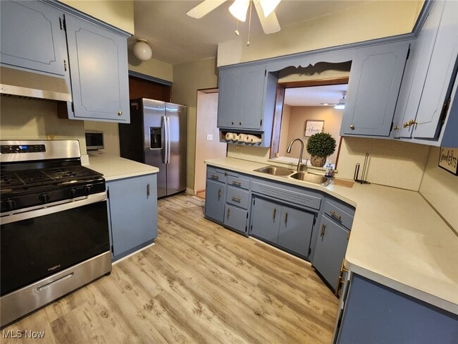 Foto del edificio - 3610 Harvey Rd