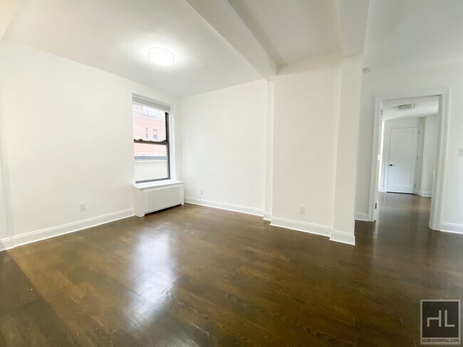 Building Photo - WEST 58 STREET