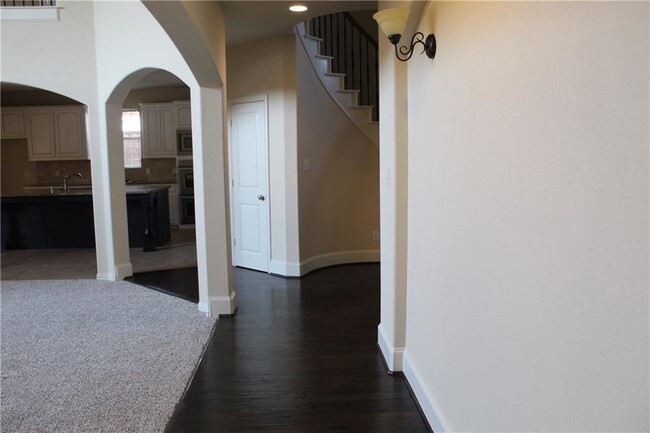 Building Photo - 1659 Sandstone Dr
