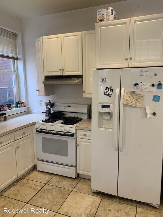 Foto del edificio - 5 br, 2.5 bath House - 1038 Murrayhill Avenue
