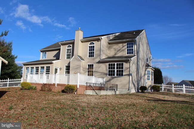 Foto del edificio - 23 W Bullrush Dr