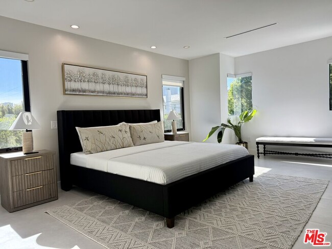 Foto del edificio - 201 S Bedford Dr