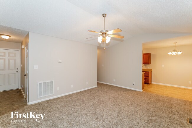 Building Photo - 2517 Pine Bark Ct