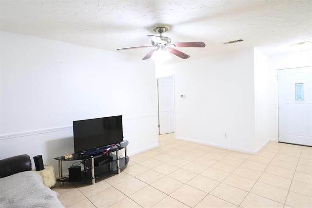 Building Photo - 1618 Yukon Dr