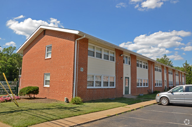 Building Photo - Madison Manor Apartments