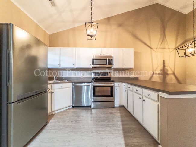 Building Photo - 207 Hibiscus Way