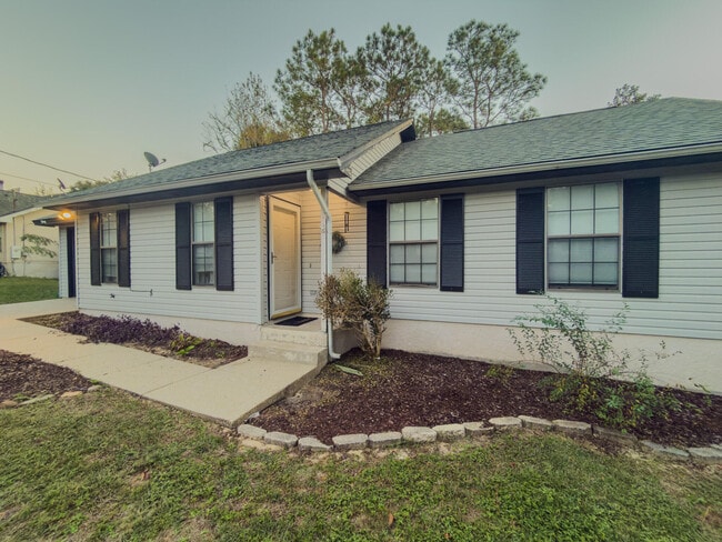 Building Photo - 209 Pinoak Ct W