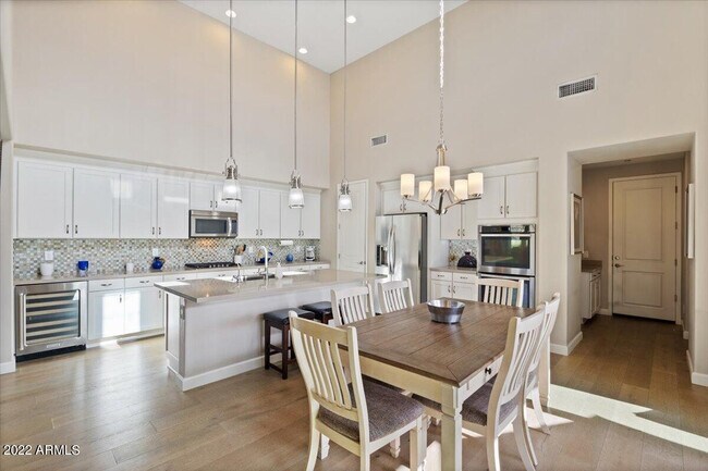 Foto del edificio - 10082 E Bell Rd