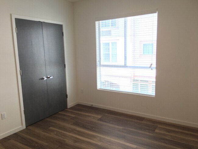 Foto del edificio - 4600 Coldwater Canyon Ave