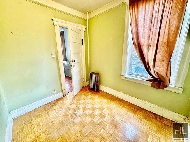 Building Photo - 23 STREET