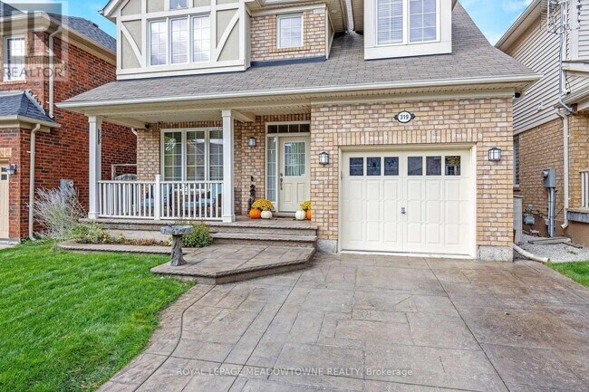 Photo du bâtiment - 319 Silver Ct