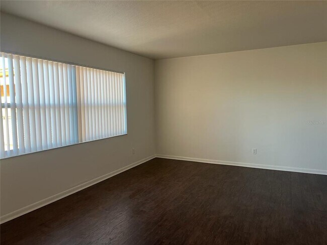 Foto del edificio - 8701 4th St N