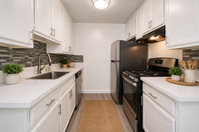 Interior Photo - Queen Street Homes