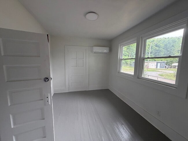 Building Photo - Exclusively Offered By Muse Realty Rentals, LLC