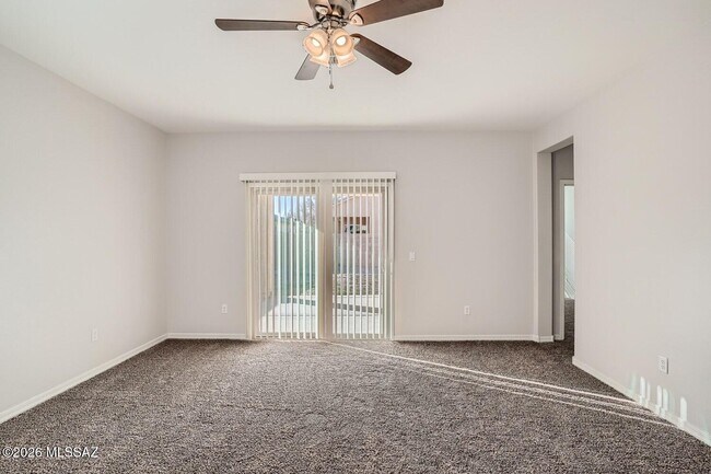 Foto del edificio - 8253 W Razorbill Dr