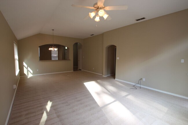 Foto del edificio - Available! Beautiful 3 bedroom 2 bathroom ...