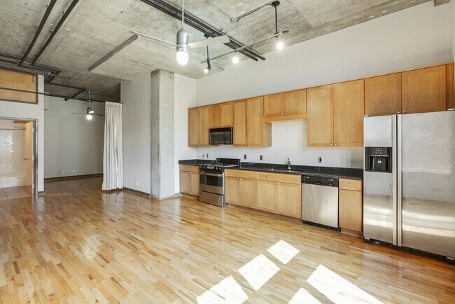 Foto del edificio - 660 Glen Iris Dr NE