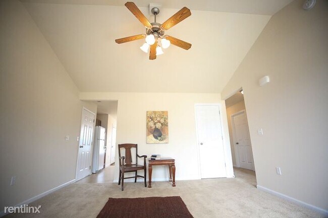 Building Photo - 200 Atwater Dr