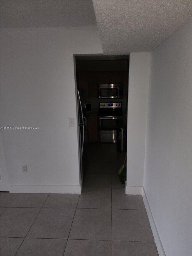 Foto del edificio - 4855 NW 7th St