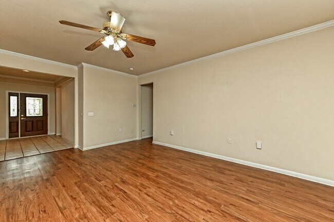 Building Photo - 101 Nolan Drive-Unfurnished Sun City Renta...
