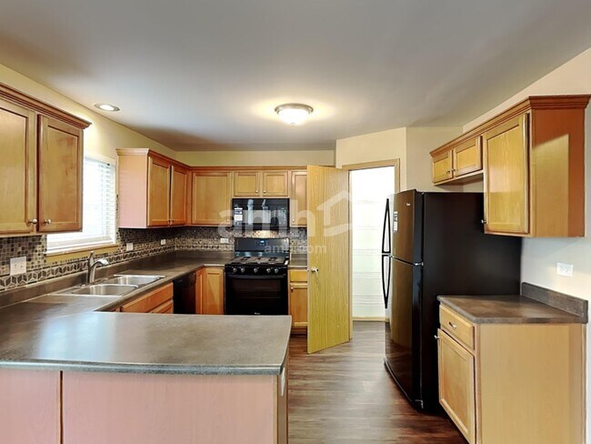 Foto del edificio - 2505 Paradise Cir