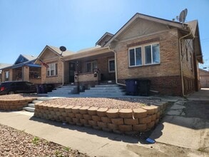 Building Photo - 1477 Osceola St