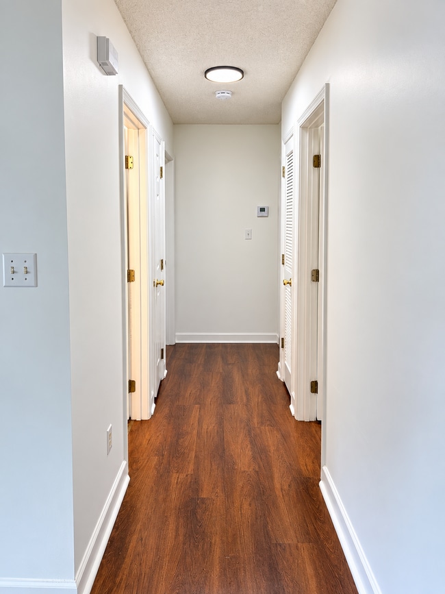 Foto del edificio - 5339 Beechwood Dr