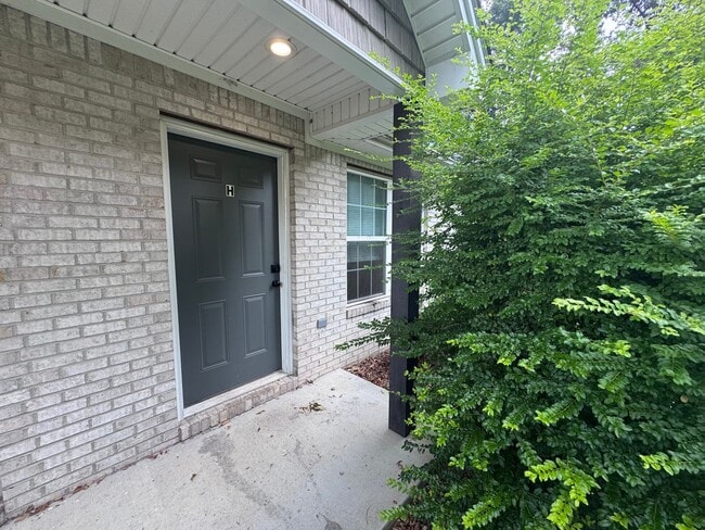 Building Photo - 1314 Poplar St