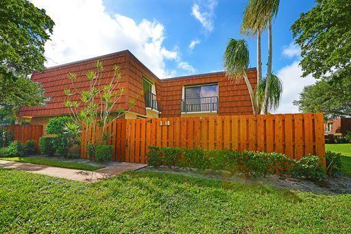 Building Photo - 3001 San Clara Dr