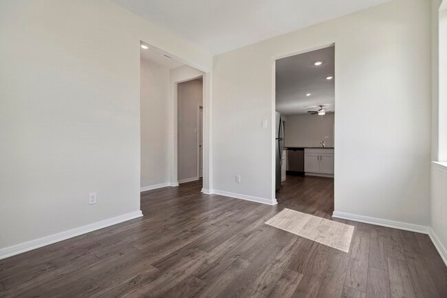 Building Photo - 15543 Caramel Spgs Dr