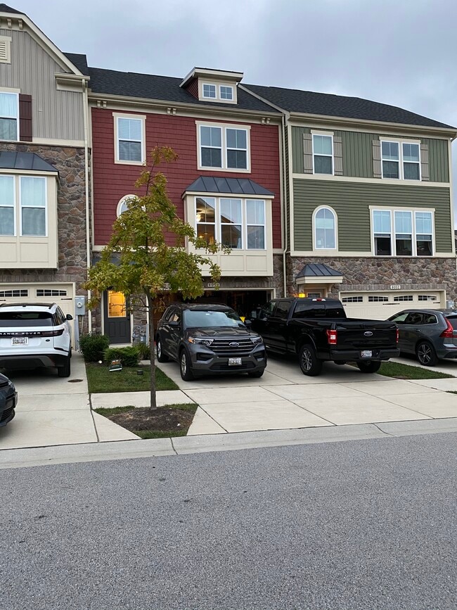 Foto del edificio - 8054 Elton St