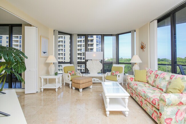 Building Photo - 1211 Gulf of Mexico Dr
