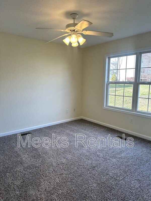 Building Photo - 60 Thor Way