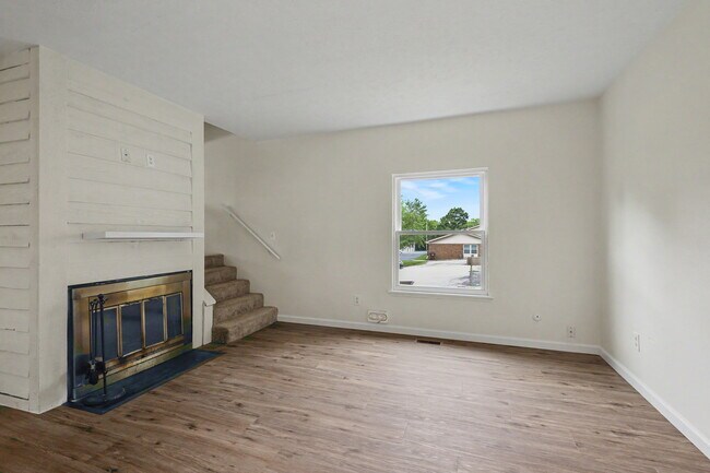 Foto del edificio - 7711 Brams Hill Dr