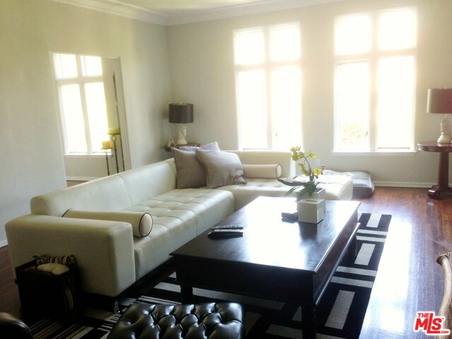 Foto del edificio - 1287 N Crescent Heights Blvd