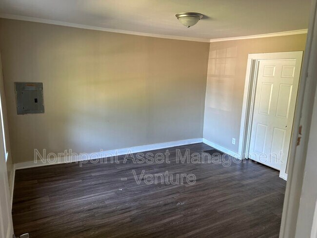 Foto del edificio - 3030 Alta Rd