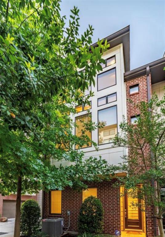 Foto del edificio - 2844 Leeland St