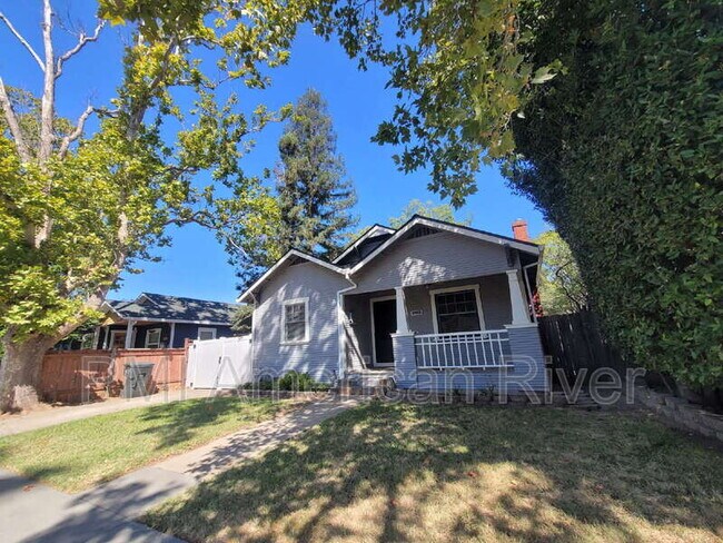 Building Photo - 2153 7th Ave