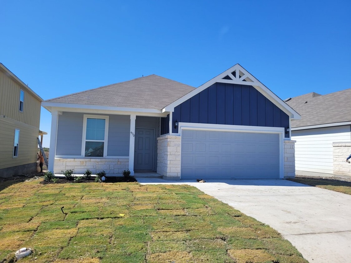Primary Photo - 3BD 2BA Overlook at Creekside Subdivision