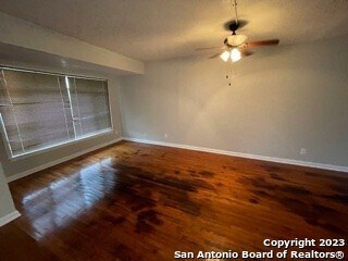 Building Photo - 215 Edna-