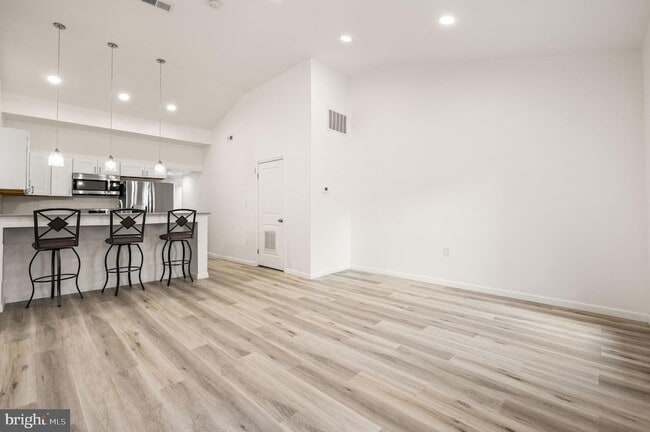 Building Photo - 1633 Germantown Ave