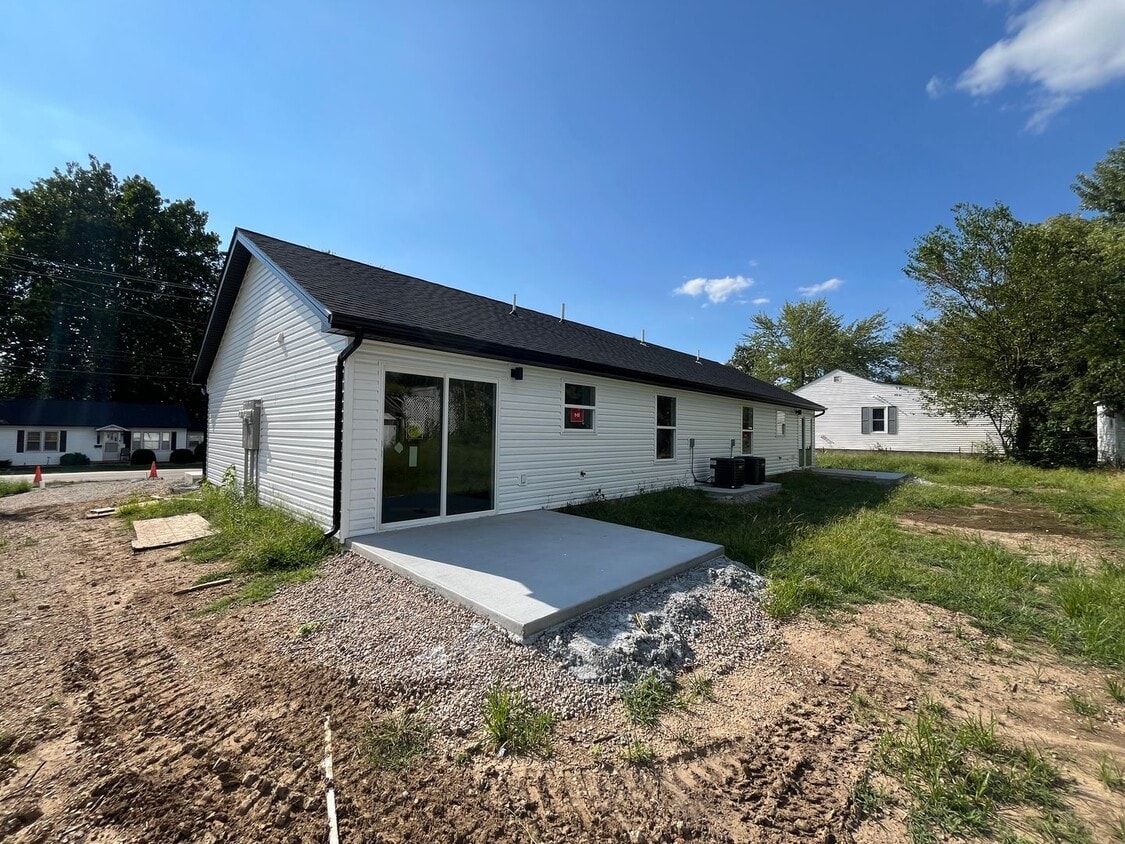 Foto del edificio - 330-330 Sappington Bridge Rd