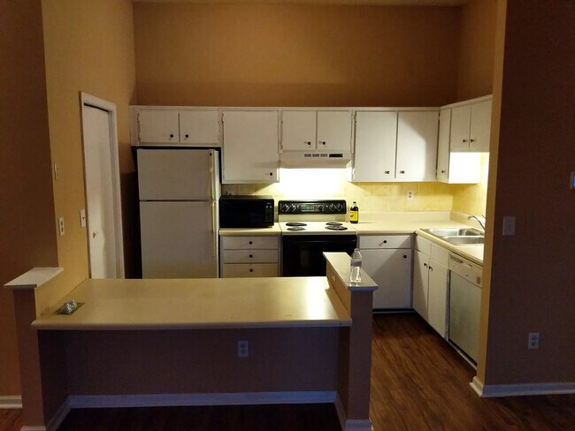 Kitchen - 7530 Pebblestone Dr