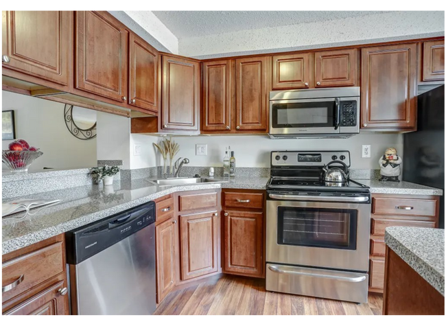 cocina eland 2 - Eland Downe Townhomes